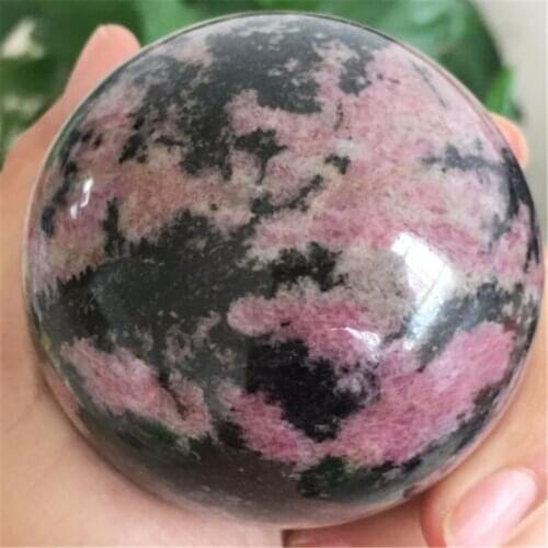 The natural beauty of rose quartz crystal petrochemical ball rehabilitation