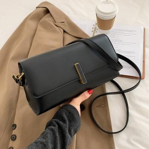 Simple Baguette Bags Women Crossbody Bags 2021 Trending Shoulder Bag Two Shoulder Straps Handbags Women Purse Designer Solid Bag