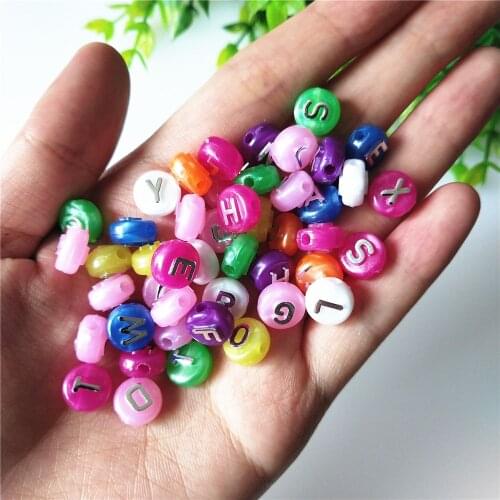 100Pcs Color Letter Beads Transparent Sequins English Alphabet Loose Beads DIY Jewelry Making Bracelet Necklace Accessories 10mm