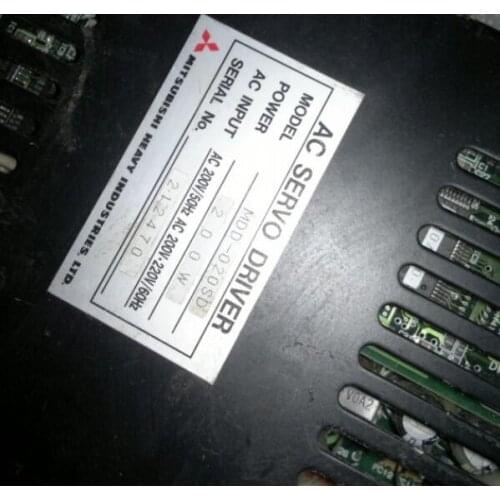 MDD-020SD SERVO DRIVER , used in good condition . 80% appearance new , good working , free shipping