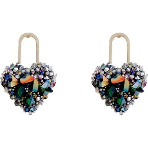 High Quality Charm Female Heart Shaped Stud Earrings Luxury Crystal Earrings for Women Korean Style Lady Jewelry