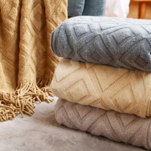 Home Europe Plaid Knit Air Conditioner Cover Nap Blanket Comfortable Warm Wassel Nordic Solid Color Blankets For Beds Sofa