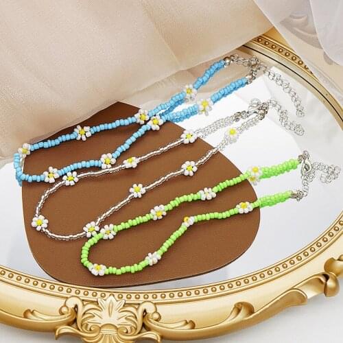 Minar Bohemian White Beaded Daisies Pendant Necklace for Women 2021 Summer Candy Color Beads Chokers Necklaces Beach Jewelry