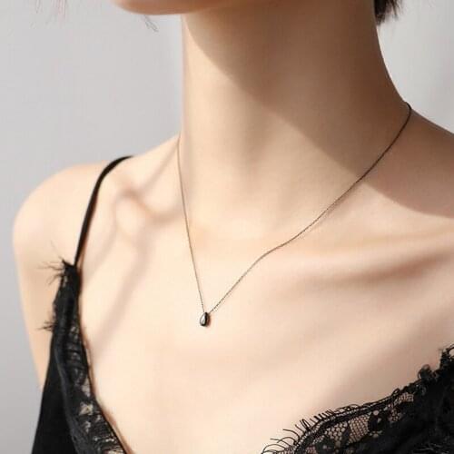 Hot Exquisite 925 sterling silver Black Water Drop Pendants Necklaces for Party Jewelry Womens Choker Clavicle Necklace