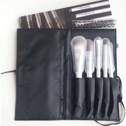 PA-SERIES Advanced Brush kit 5-Brushes Set with Pouch - Best Travel Size Foundation/Blush/Eyeshadow/Lip Beauty Makeup Brushes