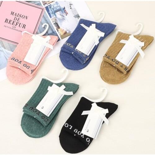 2019 autumn and winter new socks, high quality Japanese cotton letters, womens socks, womens curling and sweating pile socks