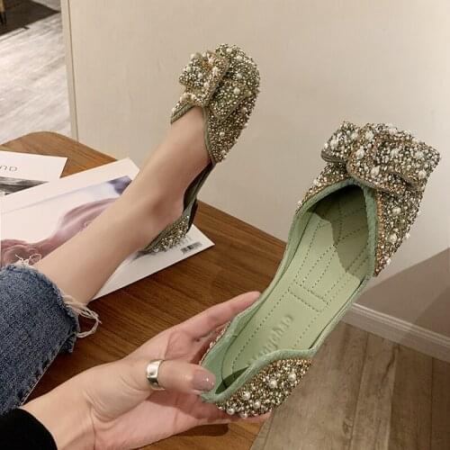 Single shoes women 2020 new autumn pearl sequins flat bottom fashion wild shallow mouth flat bottom womens shoes peas shoes