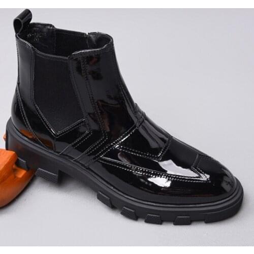 England Style Vintage Patent Leather Boots Men Fashion Solid Black Platform Slip On Cowboy Ankle Boots Casual High Top Shoes
