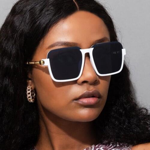 Classic Vintage White Sunglasses Women Fashion Design Oversized Square Metal Frame Retro Black Luxury Sun Glasses Goggle Oculos