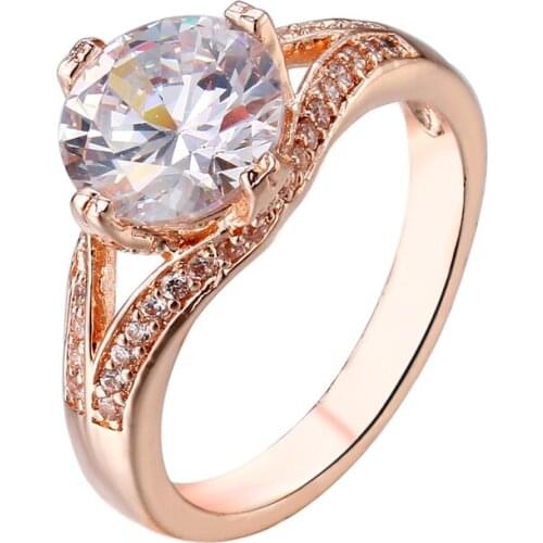 Bettyue Brand Fashion Lucky Rose Gold Color Romantic Birthday Ring Woman AAA Zircon Ring For Jewelry Wedding Gift Party