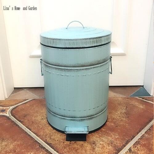 Small loft retro metal vintage trash bin