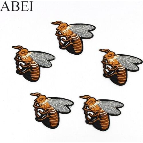 10pcs/lot Embroidered Lifelike Insect Patches for Fashion Clothes Iron on Jeans Appliqued Diy Bags Stickers Garment Motif Badge