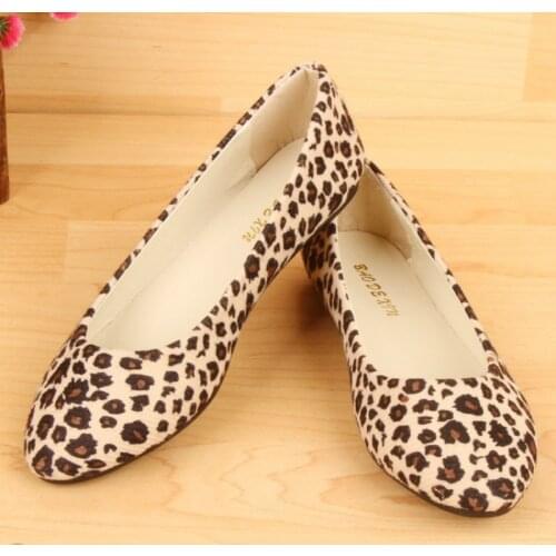 2020 New Women Flats Shoes Leopard Print Women Shoes Casual Single Shoes Ballerina Women Shallow Mouth Shoes Size 35-43
