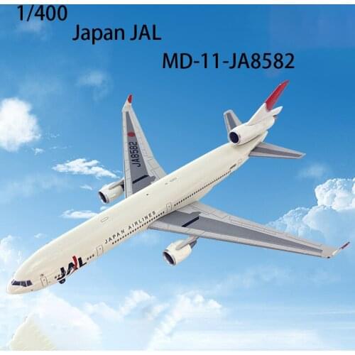 Diecast Airplane Model 1:400 JAL Japan Airlines MD-11 JA8582 Alloy Simulation Static Display Adult Gift Collection Toys
