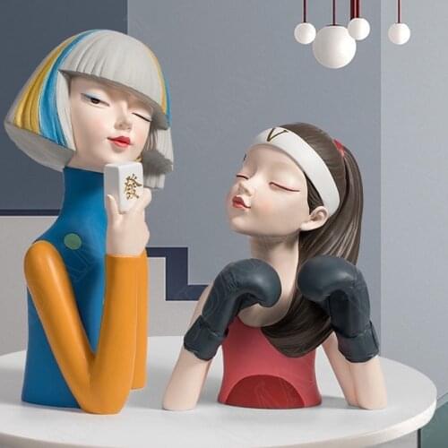 Creativity Resin Figurines Cute Makeups Girl Living Room Desktop Decorative Modern Statue European Home Decoration Art Ornaments