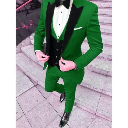 2020 Terno Masculino Slim Fit Men Suits 3 piece Green Peaked Lapel Groom Tuxedo Dress Men Suits for Wedding (Jacket+Vest+Pants)