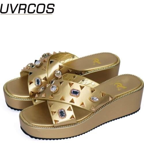 Dew Fashion Italian Women Wedding Pumps Decorated with Rhinestone Slip on Shoes for Women Nigerian Shoes Luxury Sandals Women