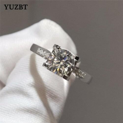 18K White Gold Plated Excellent Cut 1 ct 6.5mm Gemstone Cow Head Ring 100% Diamond Test Past D Color Moissanite Wedding Rings