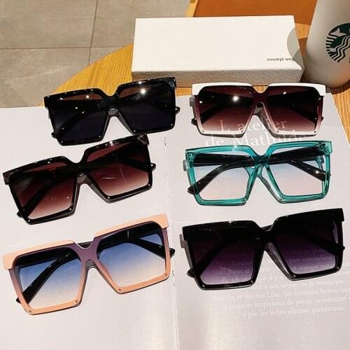 Sunglasses Women Luxury Designer Trending Square Big Frame Glasses Fashion American Style Men Driving Glasses Decorative UV400