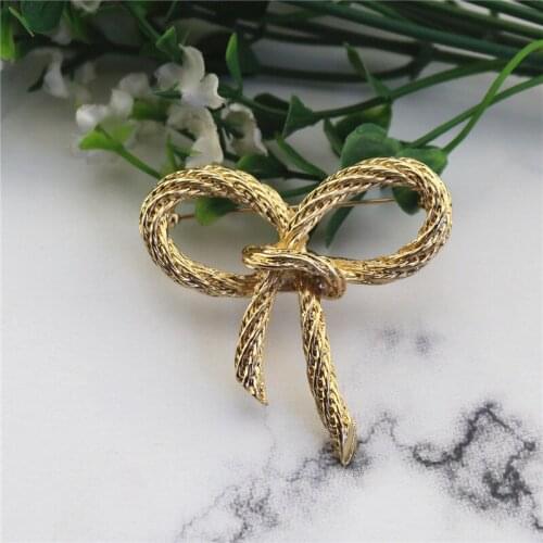2020 new fashion alloy bow personality brooch factory direct sales