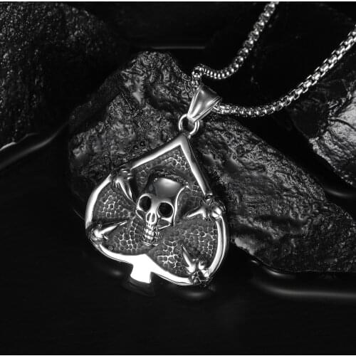 Personality Skull Playing Card Spades Necklace Heart Pendant Stainless Steel Necklaces for Mens Halloweens Day Accessories Gift