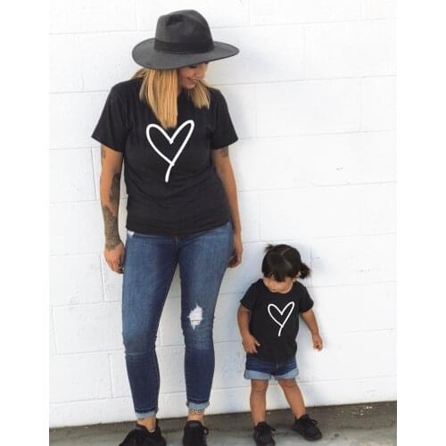 1pcs Mommy and Me Heart Print Matching T Shirt Mom and Son Daughter Family Clothes Besties Mama and Kids Family Look Tops