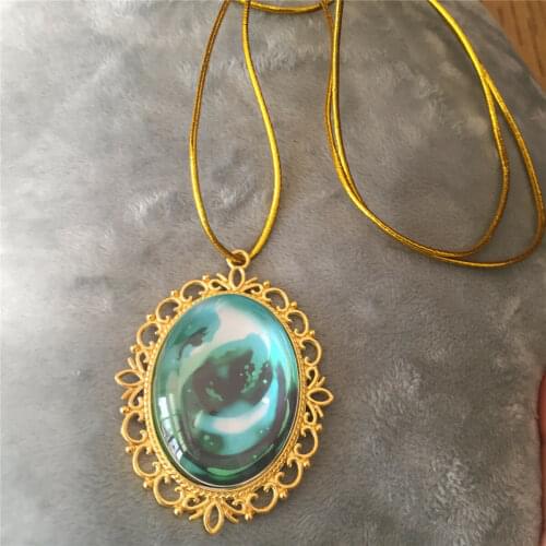 Anime Violet Evergarden Violet Necklace Bola Tie Pendant Chain Cosplay Blue