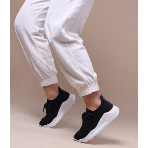 Womens Sports Shoes Lace-Up Black Knitwear Sneakers 2021 Summer Season