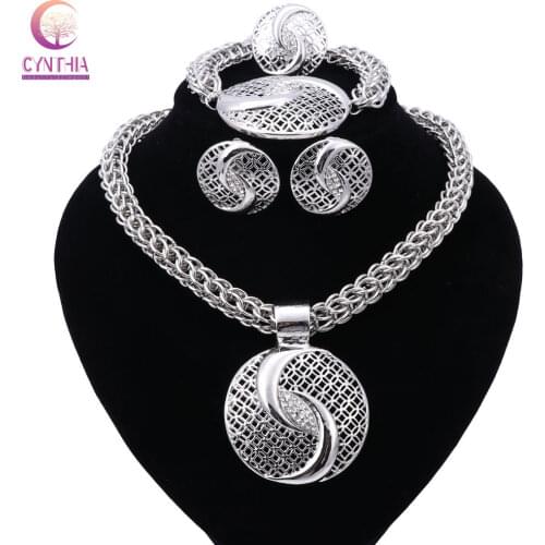 New Exquisite Dubai Jewelry Set Luxury Silver Plated Big Nigerian Wedding African Beads Jewelry Set Costume New Design