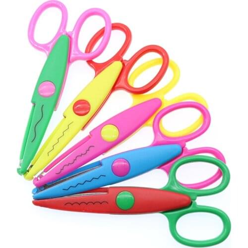 1pc Cute Candy-Colored Plastic Lace Scissors Kindergarten School Handmade Decoration Jagged Supplies Student Stationery Gifts