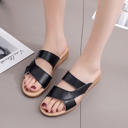 Summer New Style Hollow Fish Mouth Retro Style Flat with Sponge Cake Bottom Candy Color Casual Ladies Sandal