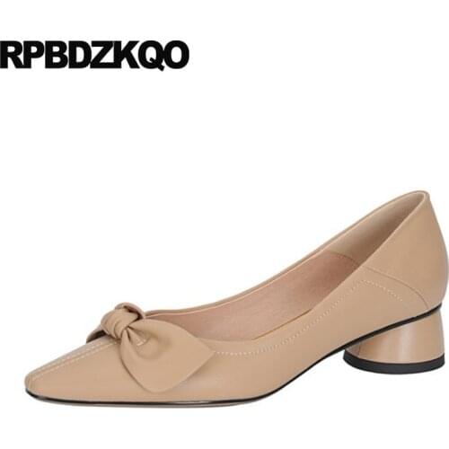 Kawaii Genuine Leather 2021 Low Heels Pointed Toe Pumps Ladies Size 33 Block Shoes For Women Nude Bow Vintage Slip On Luxury