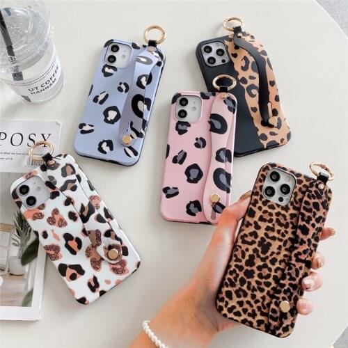 Leopard Print Wrist Strap Phone Case For iPhone 12 11 Pro Max XS Max XR X 7 8 Plus 12Mini Soft Wristband Stand Holder Back Cover