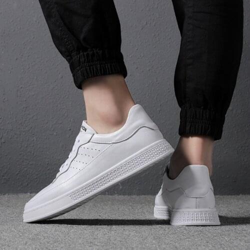 New Hot Sale Fashion Male Casual Shoes All Black Mens Leather Casual Sneakers Fashion Black White Flats Shoes R6-04