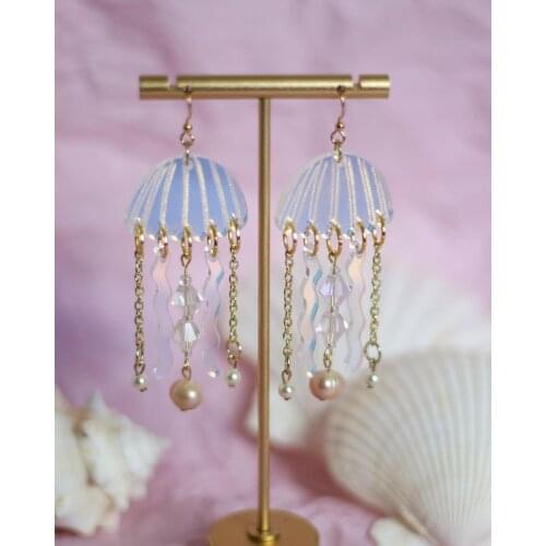 New Style Earrings Jellyfish Earrings in Iridescent