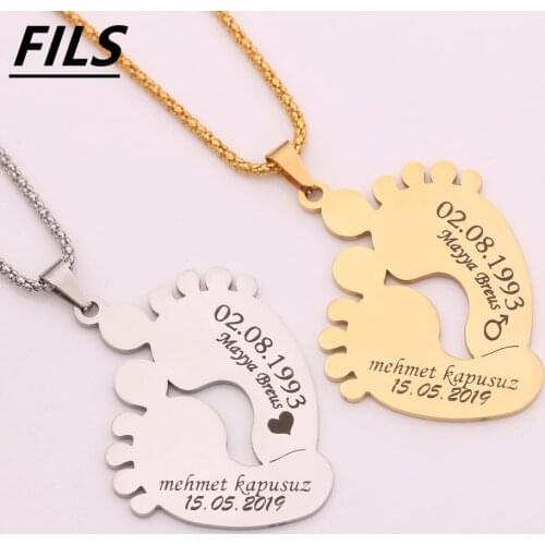 Fils Trendy Name Necklace For Girl Personalized Cute feet Baby Memorialized Name Pendant Necklaces Stainless Steel Jewelry Gift