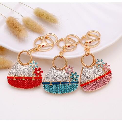 Fashion Key Chain Cute Hang Decorations Creative Bag Key Chain Metal Automobile Hanging Ornament Small Gift