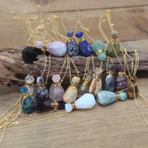 Faceted Natural Stone Crystal Essential Oil Vial Pendant Necklace Healing Crystal Perfume Bottle Charms Chains Jewelry QC1012