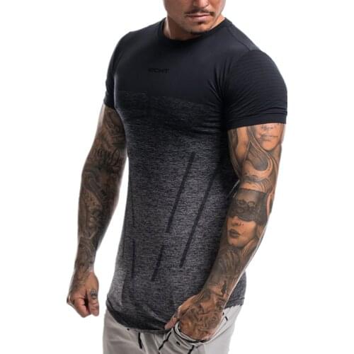 Mens T-shirt Street clothing casual T-shirt mens fashion sportswear jogger fitness2020 New Summer bodybuilding mens clothing