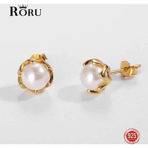 S925 Sterling Silver Earrings White Pearl Gold Stud Earrings for Party Simple Stylish Ear Jewelry Gift for Women