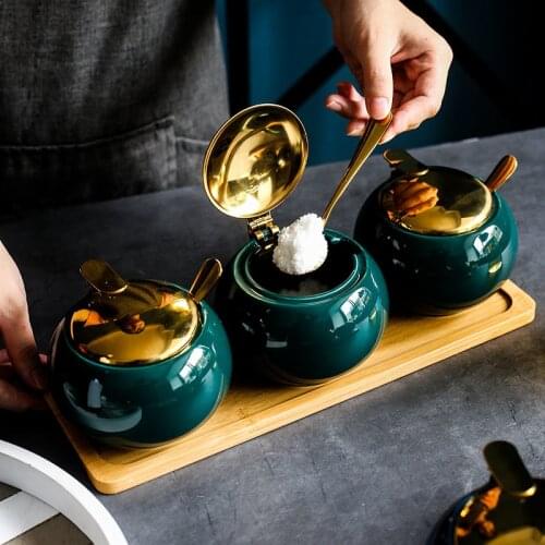 Light luxury seasoning Seasoning tank Flip cover Kitchen box Household bottle Pepper candy Salt shaker Ceramic jar set