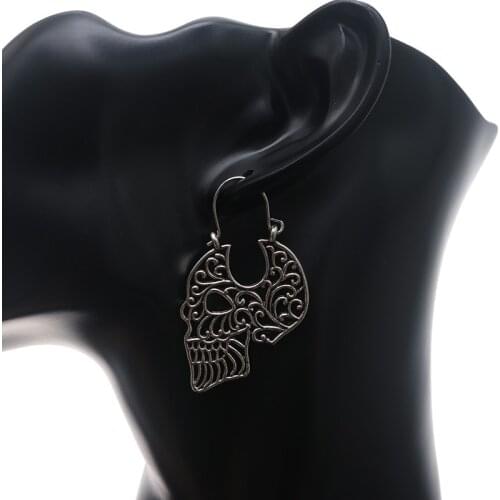 European personality hollow carved skull punk metal earrings selling Halloween earring jewelry ear wrap Femme Earrings