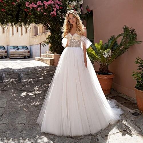 V-neck 3D Lace Applique Grey Tulle Long Wedding Dress with Sweep Train Sexy Reals Bridal Dress vestido de noiva simples