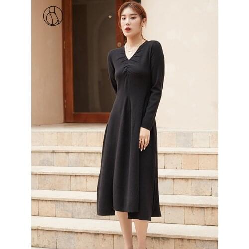 DUSHU Plus Size Black Long Knitted Sweater Dress Women Slim Autumn Winter V Neck Sexy Dress Female Christmas Party Elegant Dress