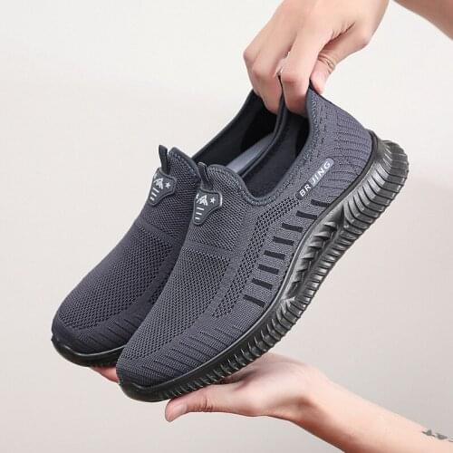 2021 Summer Men Shoes Lightweight Sneakers Men Fashion Casual Walking Shoes Breathable Slip on Mens Loafers Zapatillas Hombre
