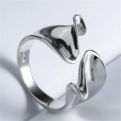 Fashion Index Finger Ring for Women Geometric Twisted Adjustable Size Open Ring Europe And America Jewelry Gifts