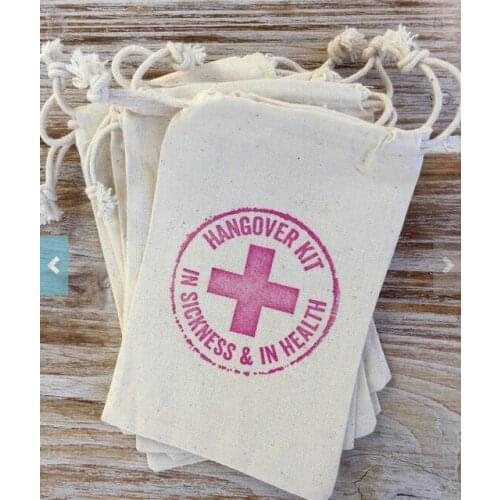 Personalized stamped Destination wedding Party first aid Hangover Kit jewelry favor muslin Bags Bachelorette hen bridal shower f