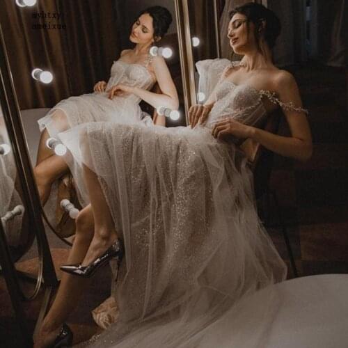 Sexy Boho Simple Plus Size Wedding Dresses 2021 Glitter Spaghetti Strap Dress Sparkly Sequins Girl Bridal Party Bridal Gown