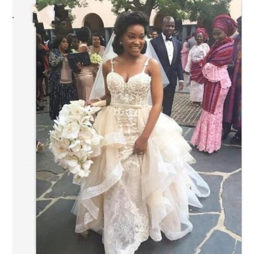 Champagne Lace Wedding Dresses With Detachable Overskirt Puffy Ruffles Train Spaghetti Straps Tulle Long Bridal Wedding Gown