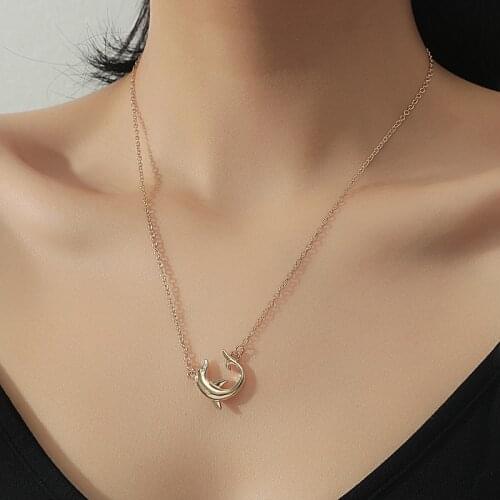 Creative Simple Dolphin Pendant Necklace Fashion Silver Color Animal Clavicle Chain Elegant Womens Wedding Jewelry